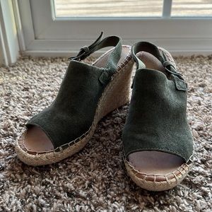 EUC Toms Olive Suede Leather wedge sandals